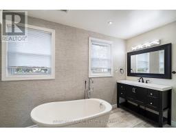 238 Mccrea Drive, Clearview, ON L0M1S0 Photo 12