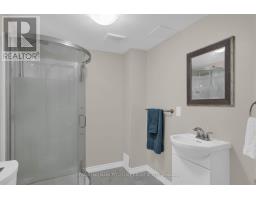 35 Victorway Drive, Barrie, ON L4N9L3 Photo 13