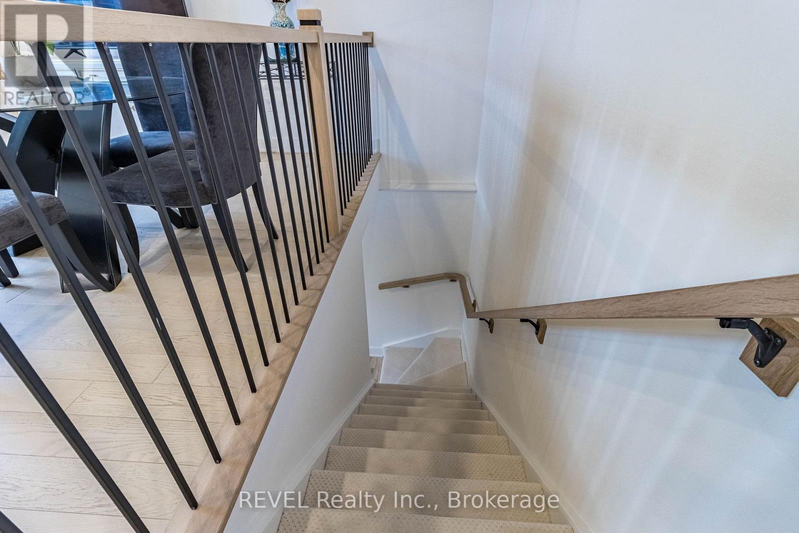 18 Princeton Common Street — photo 29