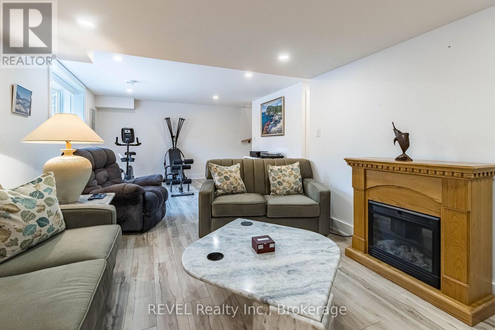 18 Princeton Common Street — photo 33