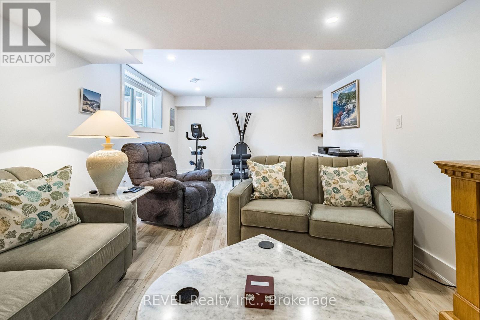 18 Princeton Common Street — photo 34