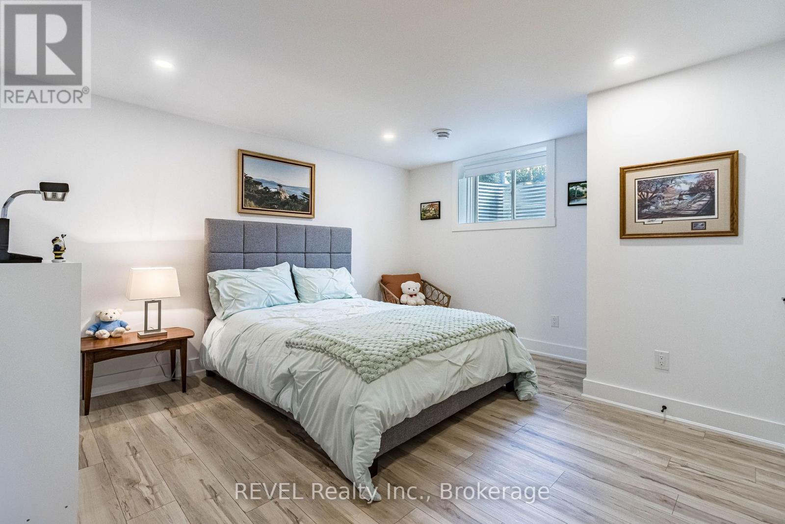 18 Princeton Common Street — photo 36