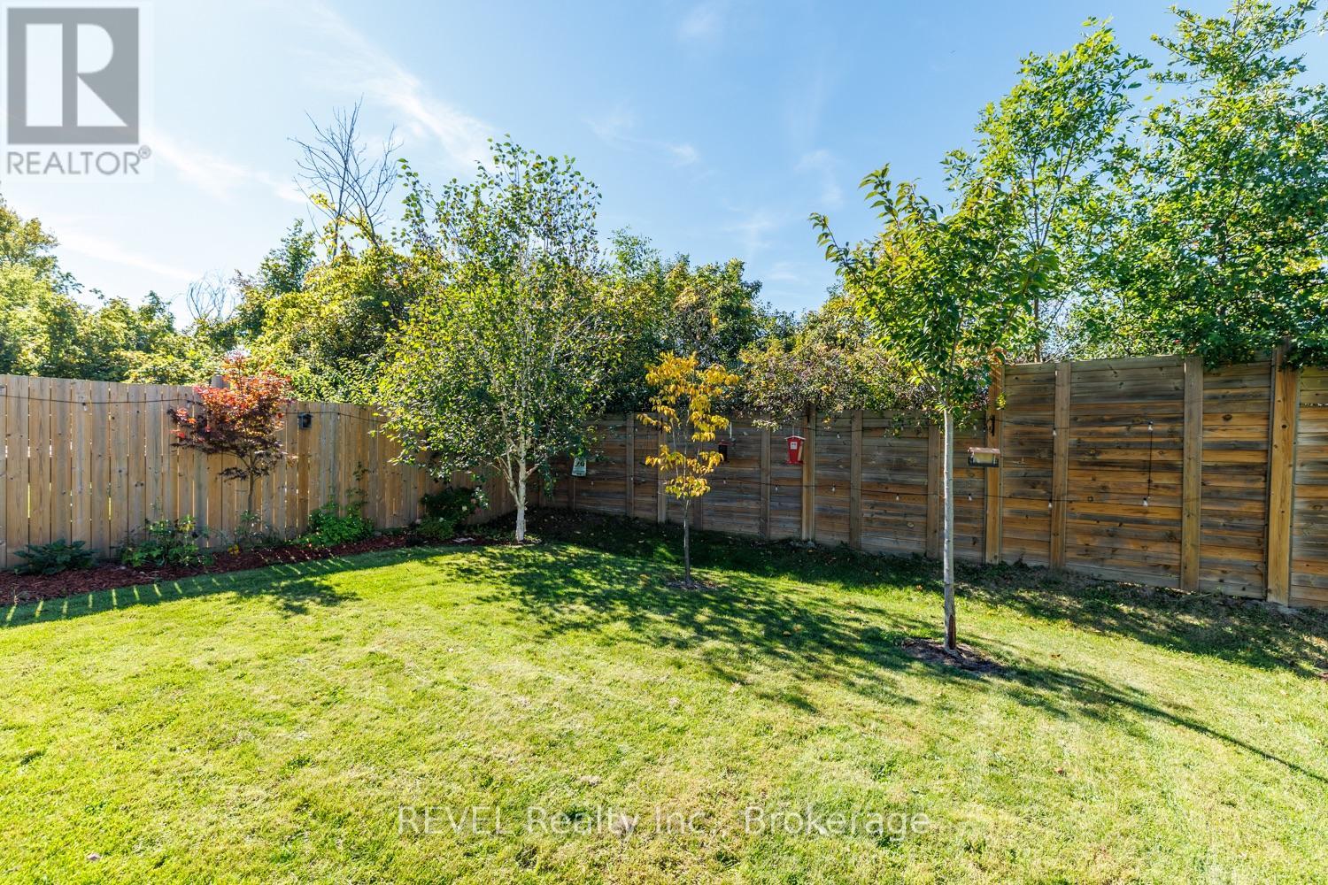 166 Esther Crescent — photo 30