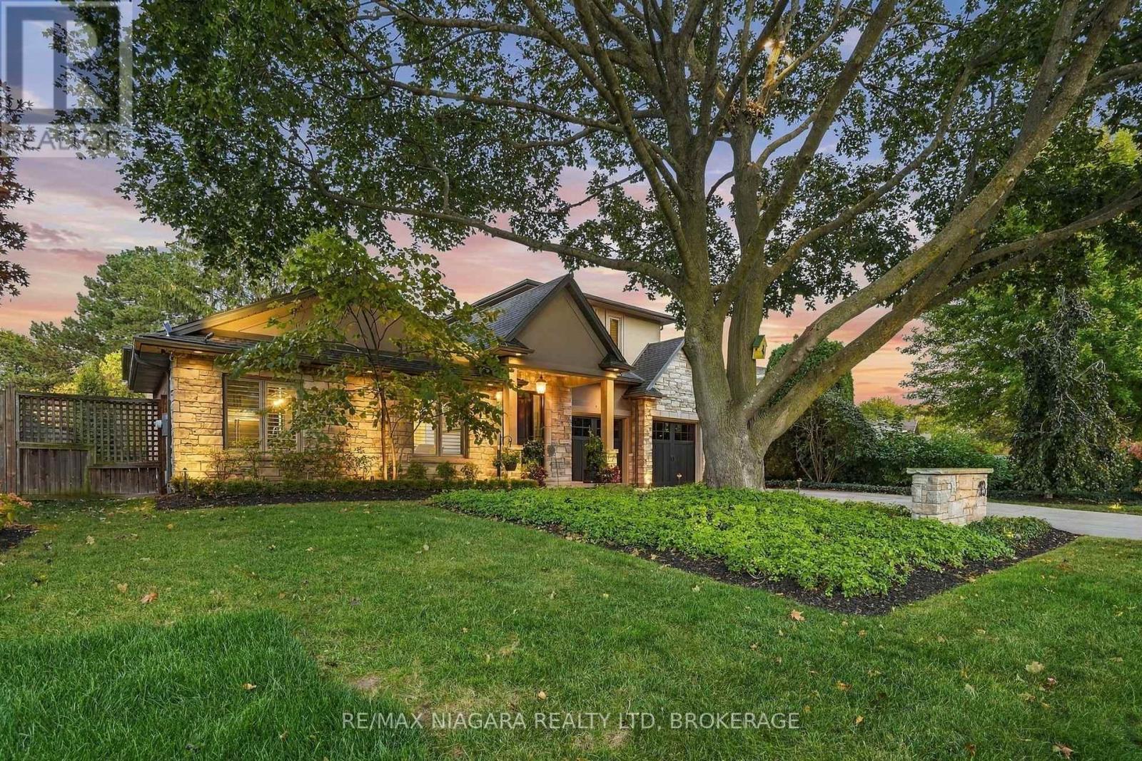13 Royal Henley Boulevard — photo 3