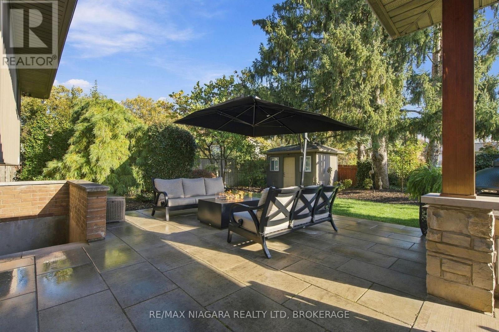 13 Royal Henley Boulevard — photo 36