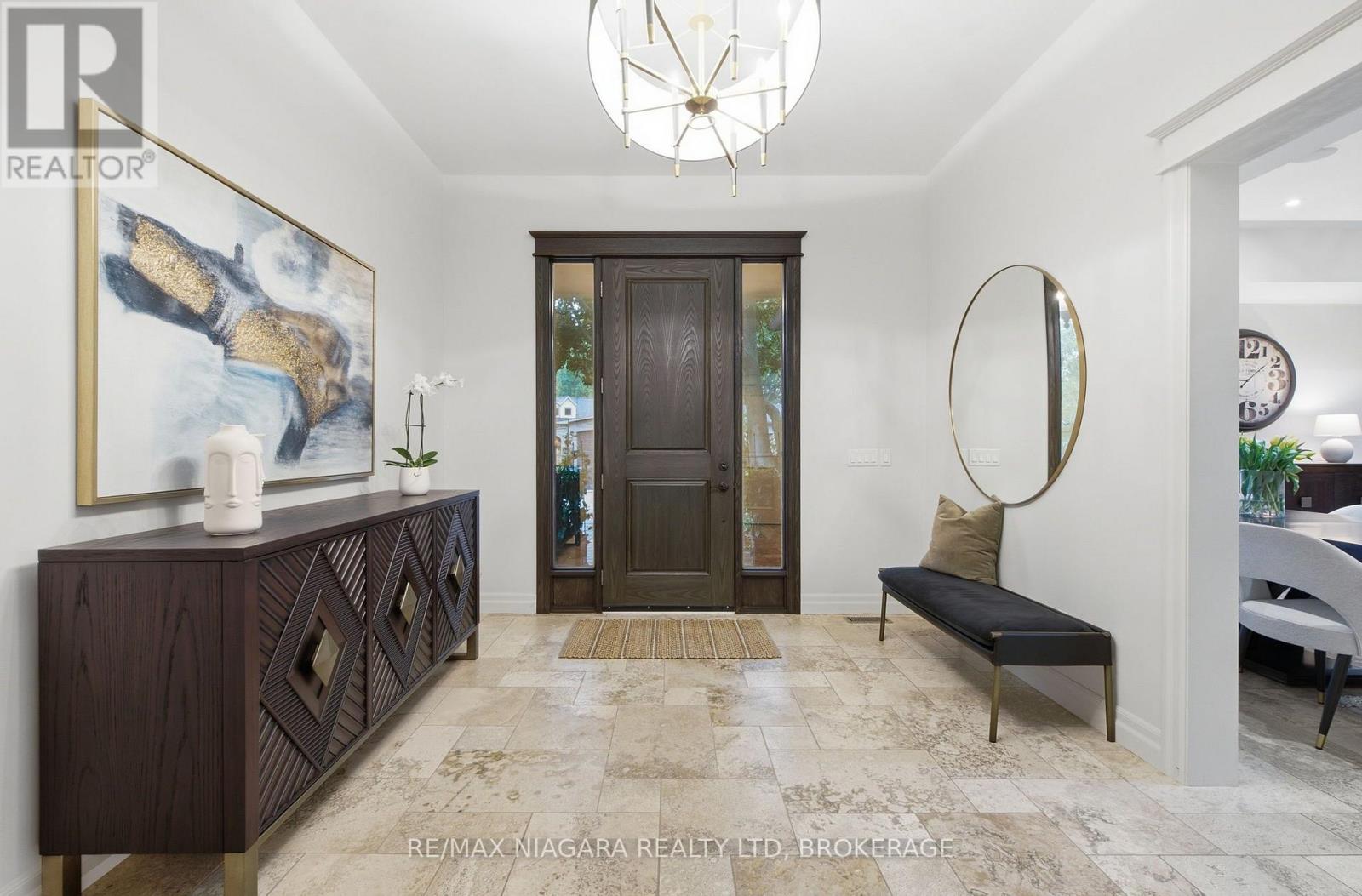 13 Royal Henley Boulevard — photo 4