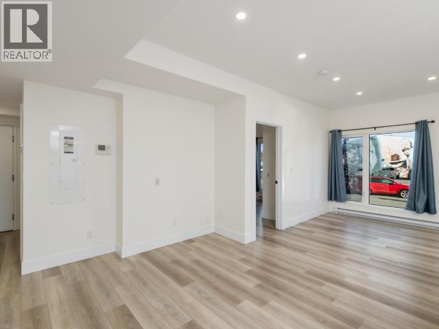 102-5168 5TH AVENUE - 10