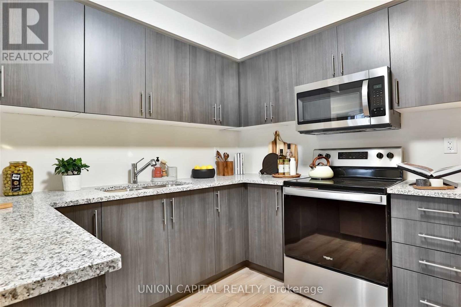 30 Woodstream Drive — photo 12