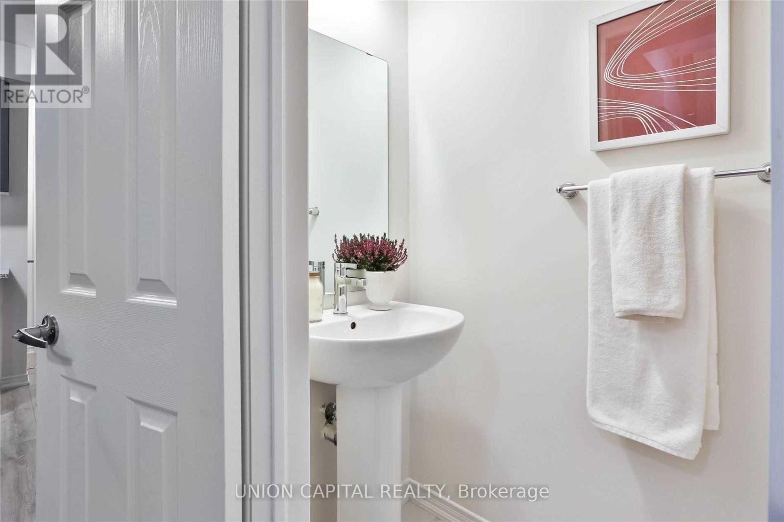 30 Woodstream Drive — photo 8