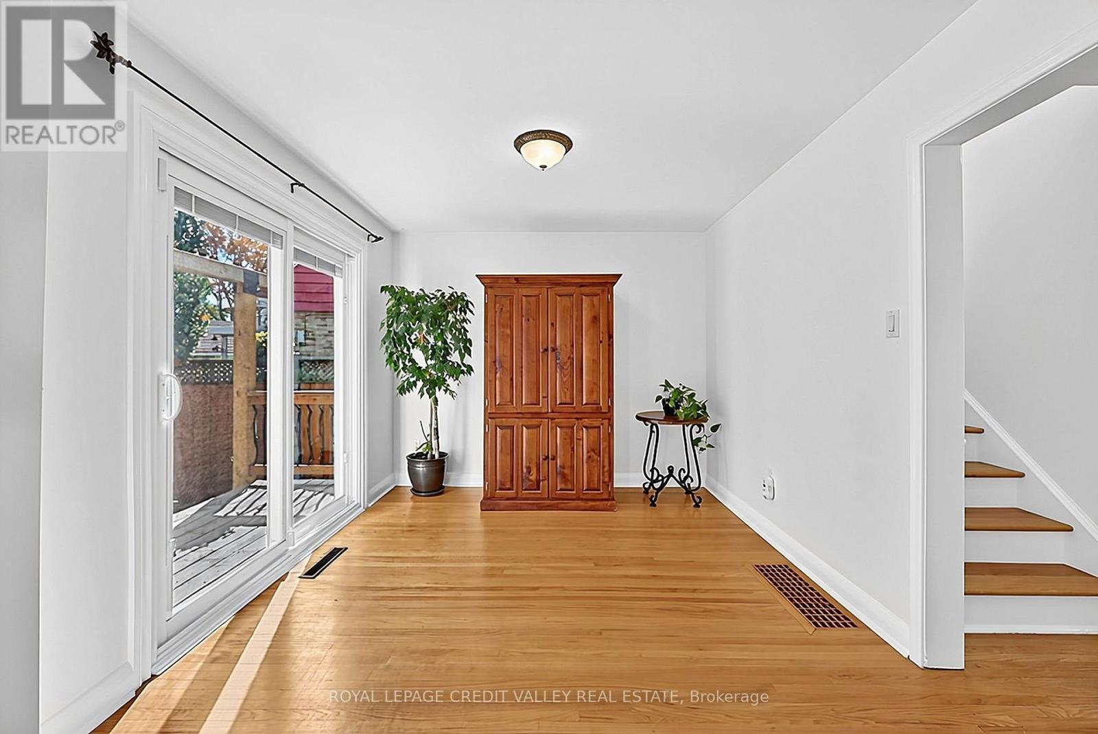 29 CRESTVIEW AVENUE - 18