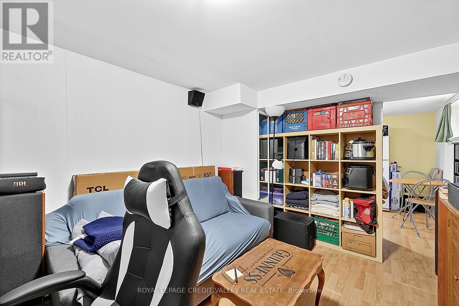 29 CRESTVIEW AVENUE - 31