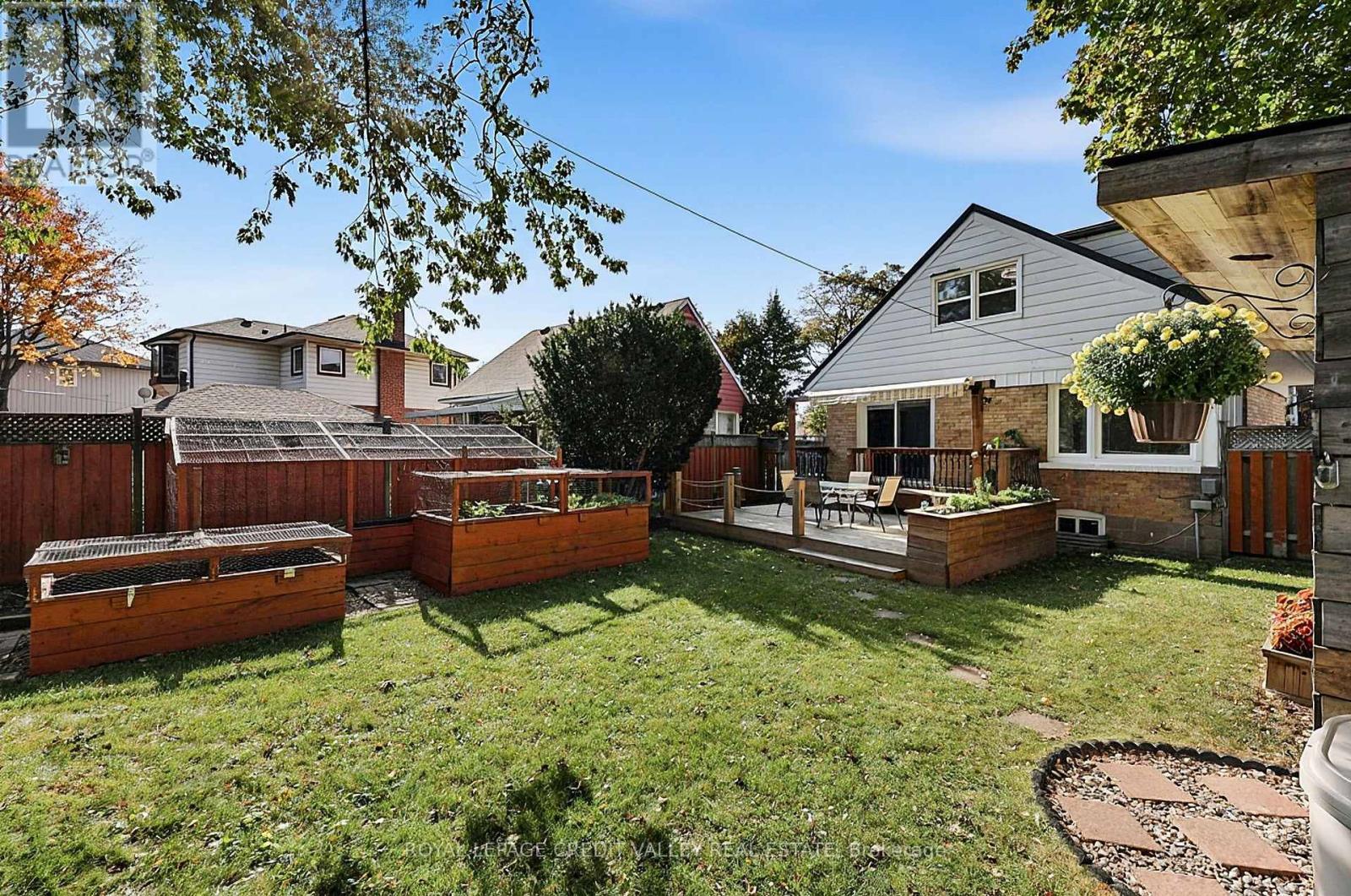 29 CRESTVIEW AVENUE - 43