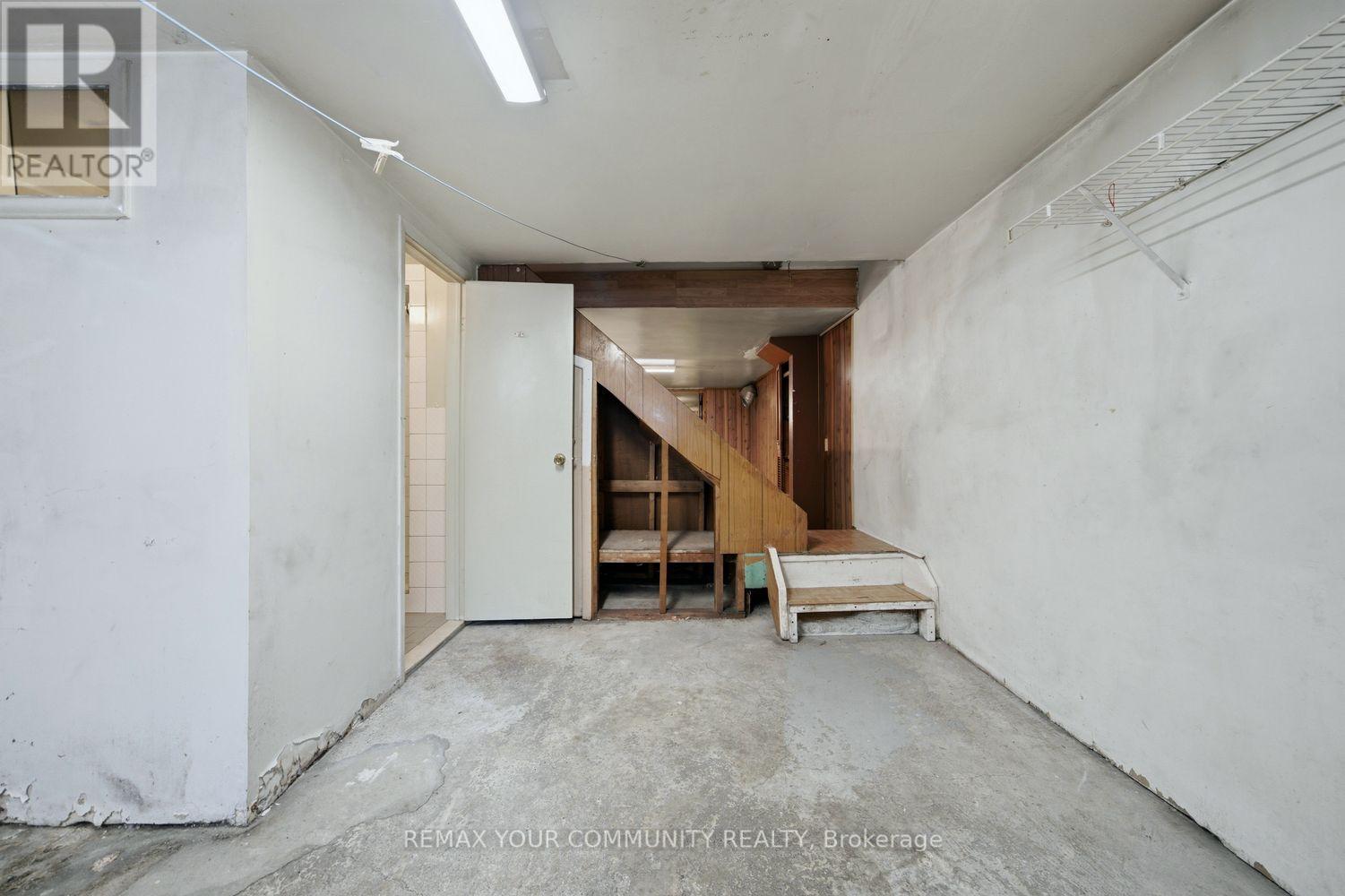 279 Mcroberts Avenue — photo 10