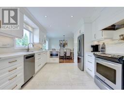 2021 Shawanaga Trail, Mississauga, ON L5H3Z3 Photo 12