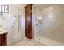 2021 Shawanaga Trail, Mississauga, ON L5H3Z3 Photo 25
