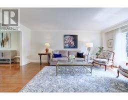 Living room - 2021 Shawanaga Trail, Mississauga, ON L5H3Z3 Photo 8