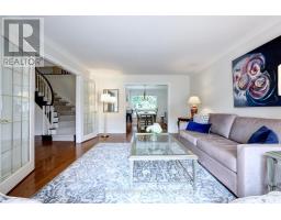 Family room - 2021 Shawanaga Trail, Mississauga, ON L5H3Z3 Photo 9