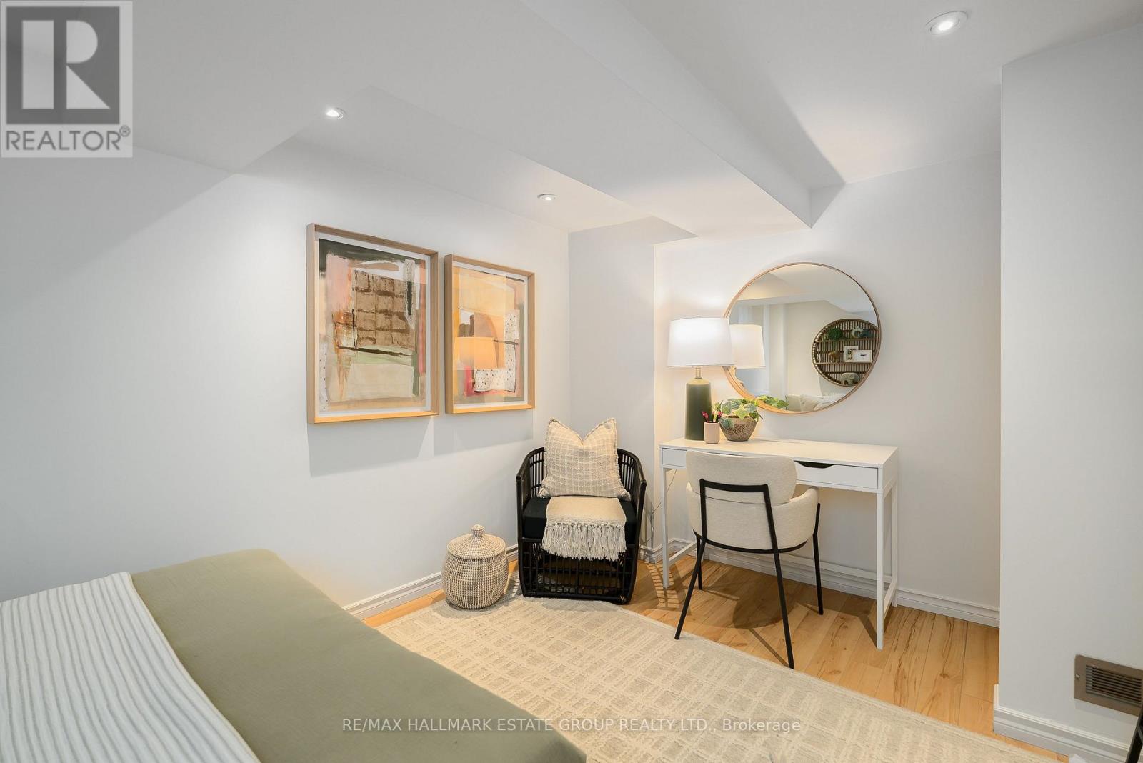 42 Fern Avenue — photo 32