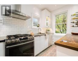42 Fern Avenue, Toronto, ON M6R1K1 Photo 11