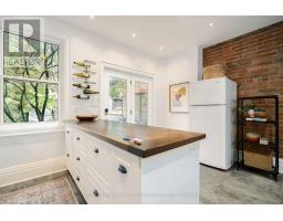 42 Fern Avenue, Toronto, ON M6R1K1 Photo 12