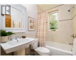 42 Fern Avenue, Toronto, ON M6R1K1 Photo 25