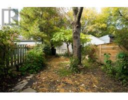 42 Fern Avenue, Toronto, ON M6R1K1 Photo 39