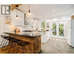 Laundry room - 42 Fern Avenue, Toronto, ON M6R1K1 Photo 9