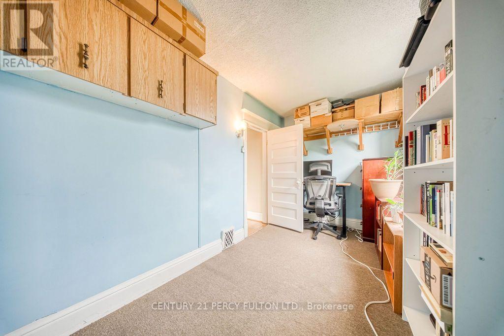 441 Delaware Avenue — photo 24