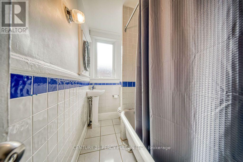441 Delaware Avenue — photo 25