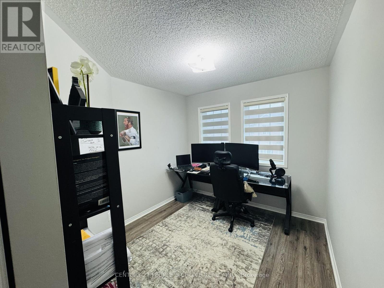 110 Spadina Road — photo 17