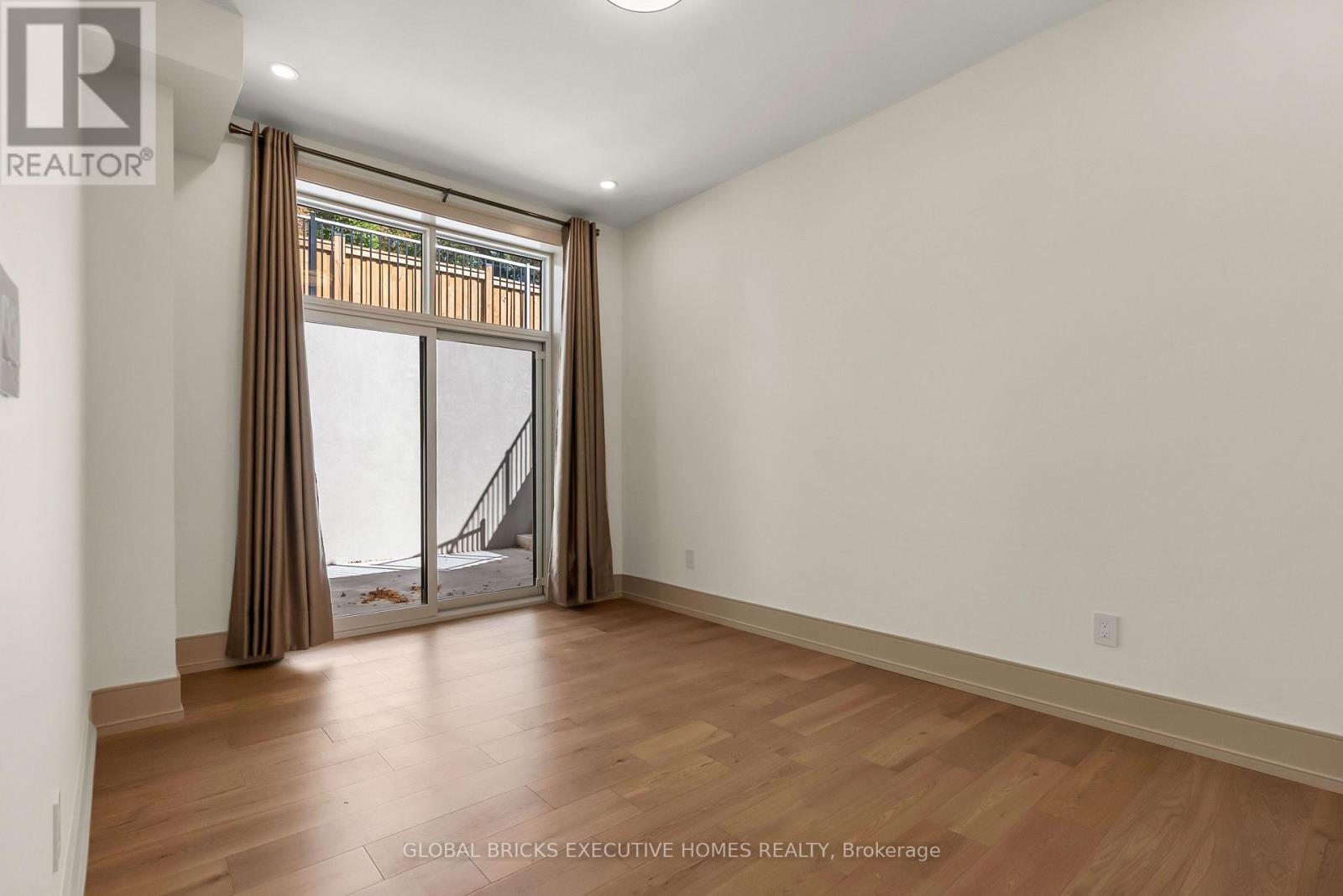 2016 Seafare Drive — photo 40