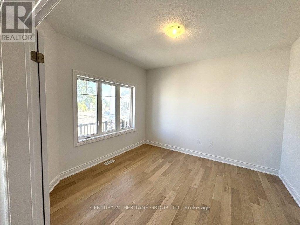 130 Beacon Drive — photo 3