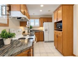 Upper - 25 Terrace Drive, Hamilton, ON L9A2Y5 Photo 11