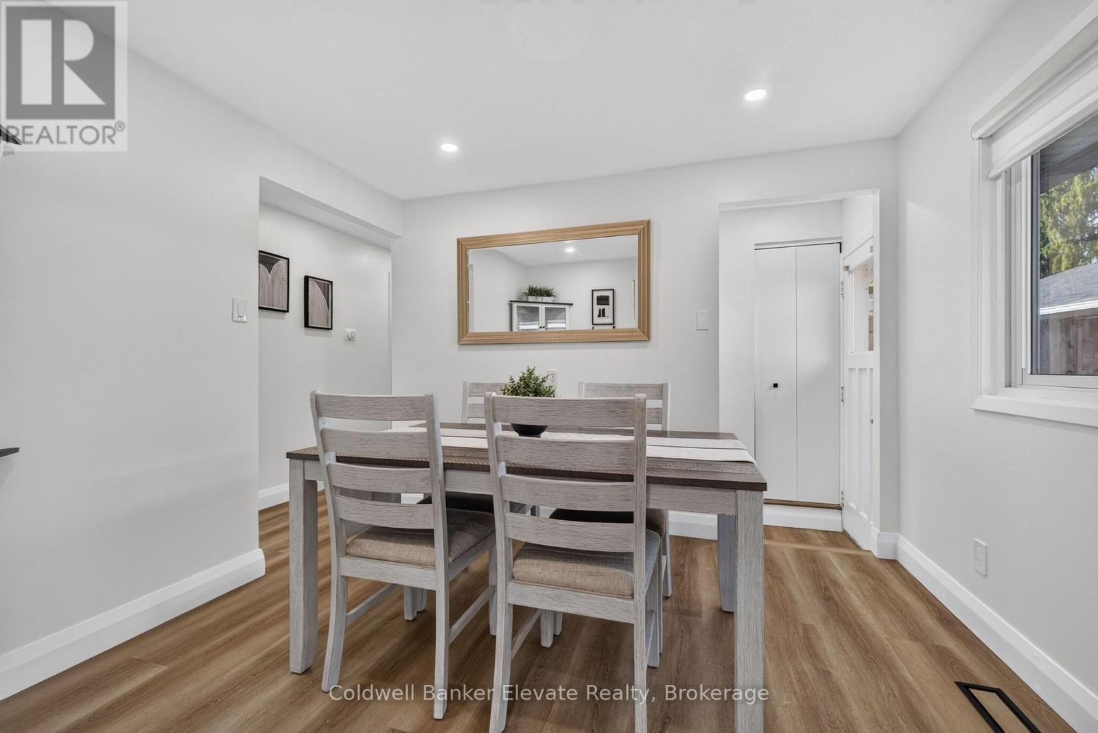 111 Kingswood Drive — photo 36