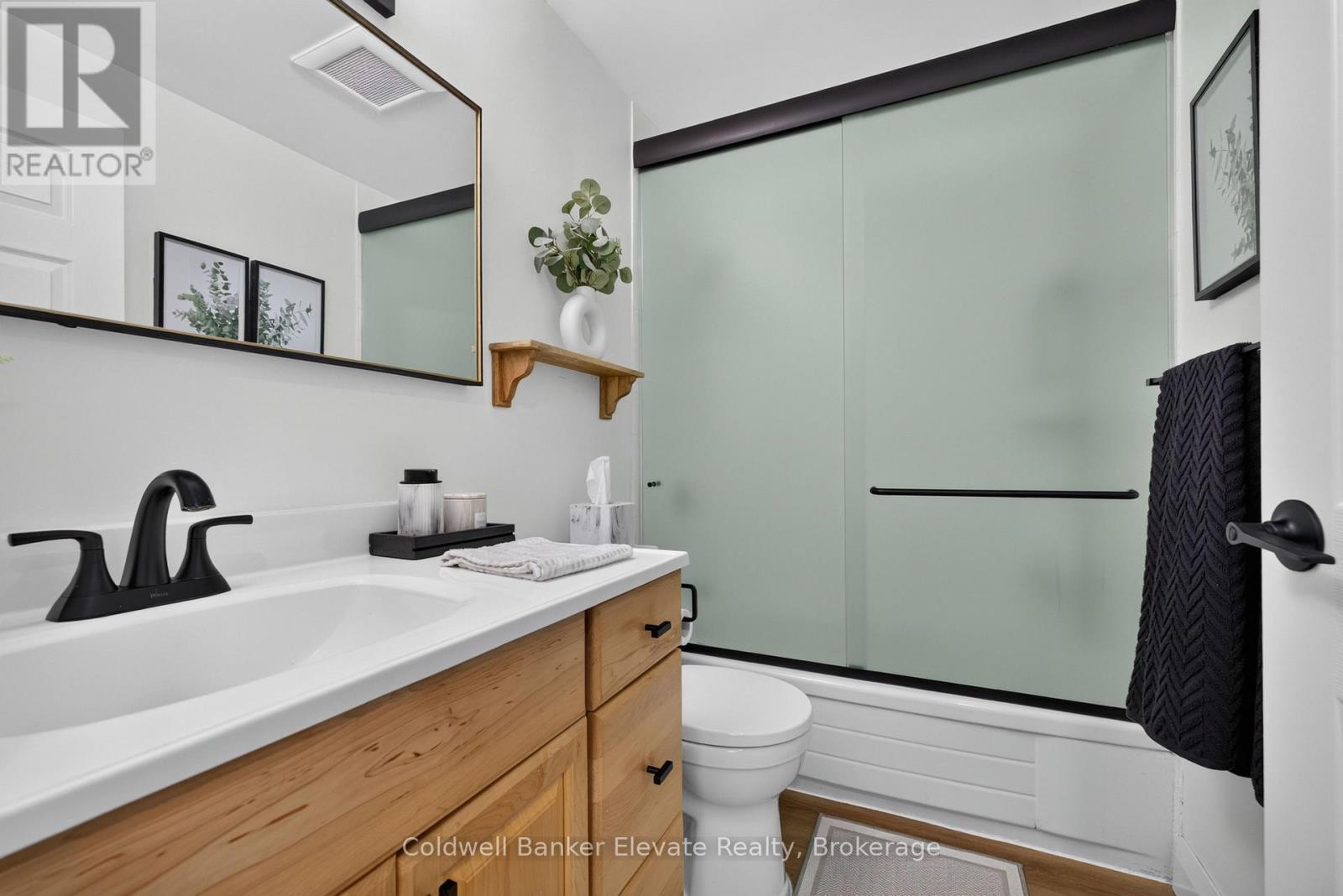 111 Kingswood Drive — photo 39
