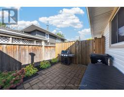 111 Kingswood Drive, Kitchener, ON N2E1B2 Photo 15