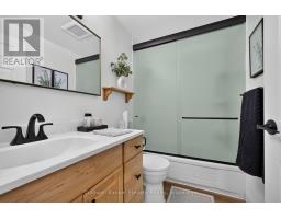 111 Kingswood Drive, Kitchener, ON N2E1B2 Photo 39