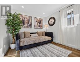 111 Kingswood Drive, Kitchener, ON N2E1B2 Photo 40