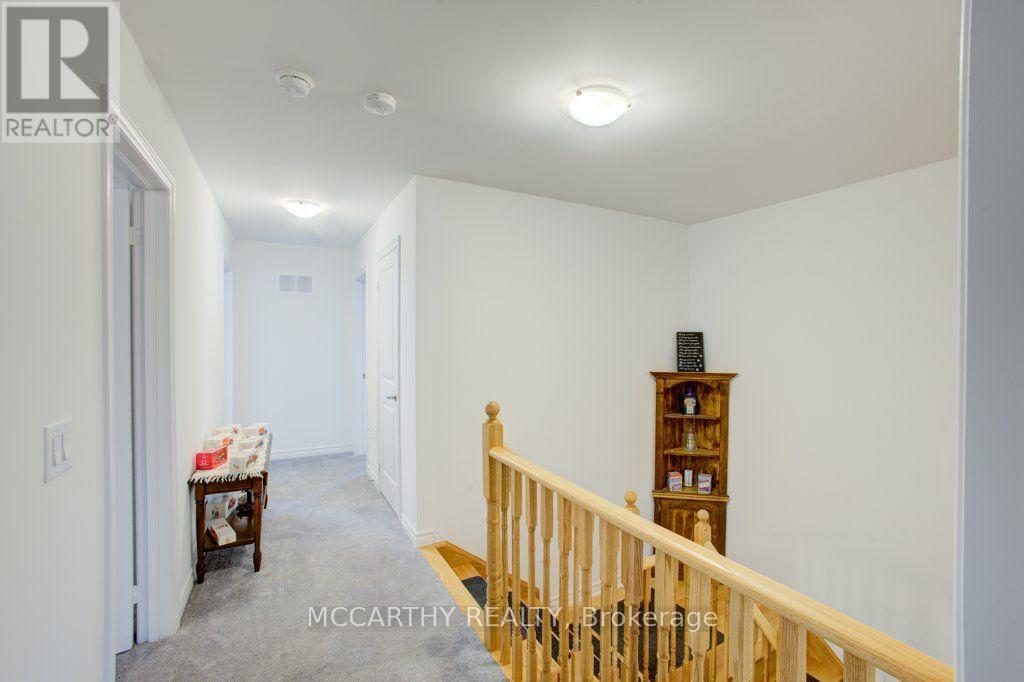 13 Aitchison Avenue — photo 15