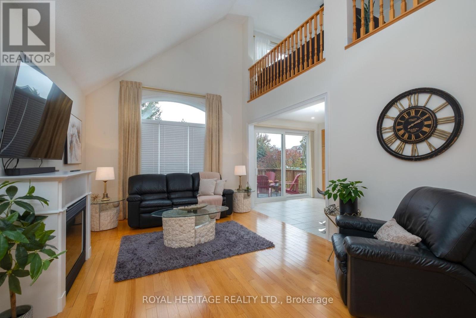 4 Fenton Lane — photo 17