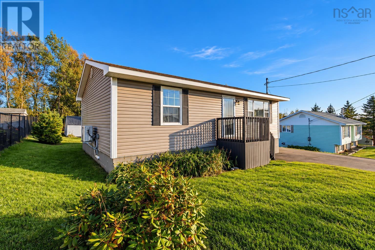25 MacDonald Crescent - 6