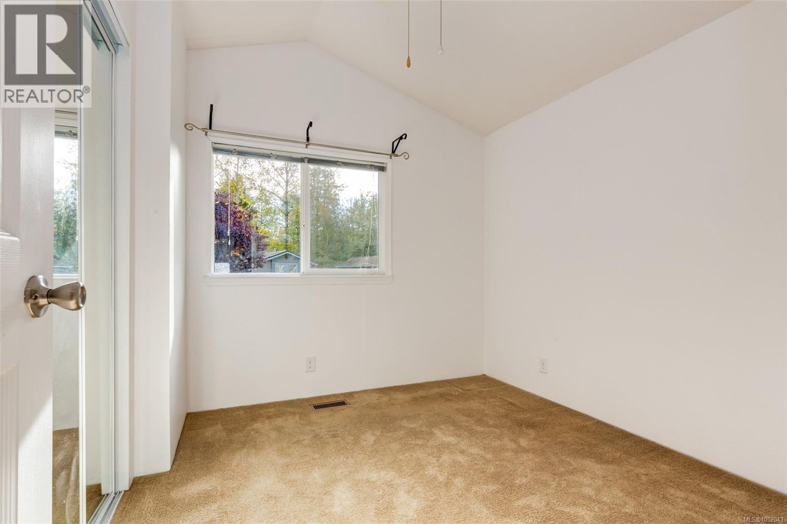 #107 3042 River Rd - 14