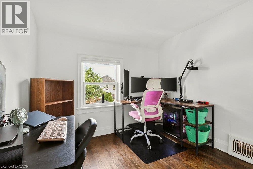 65 Edinburgh Avenue — photo 37