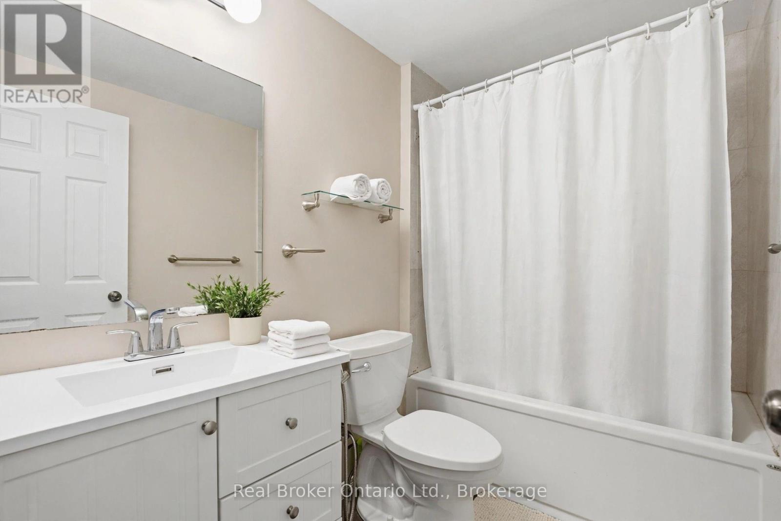 10 Fallowfield Drive — photo 21