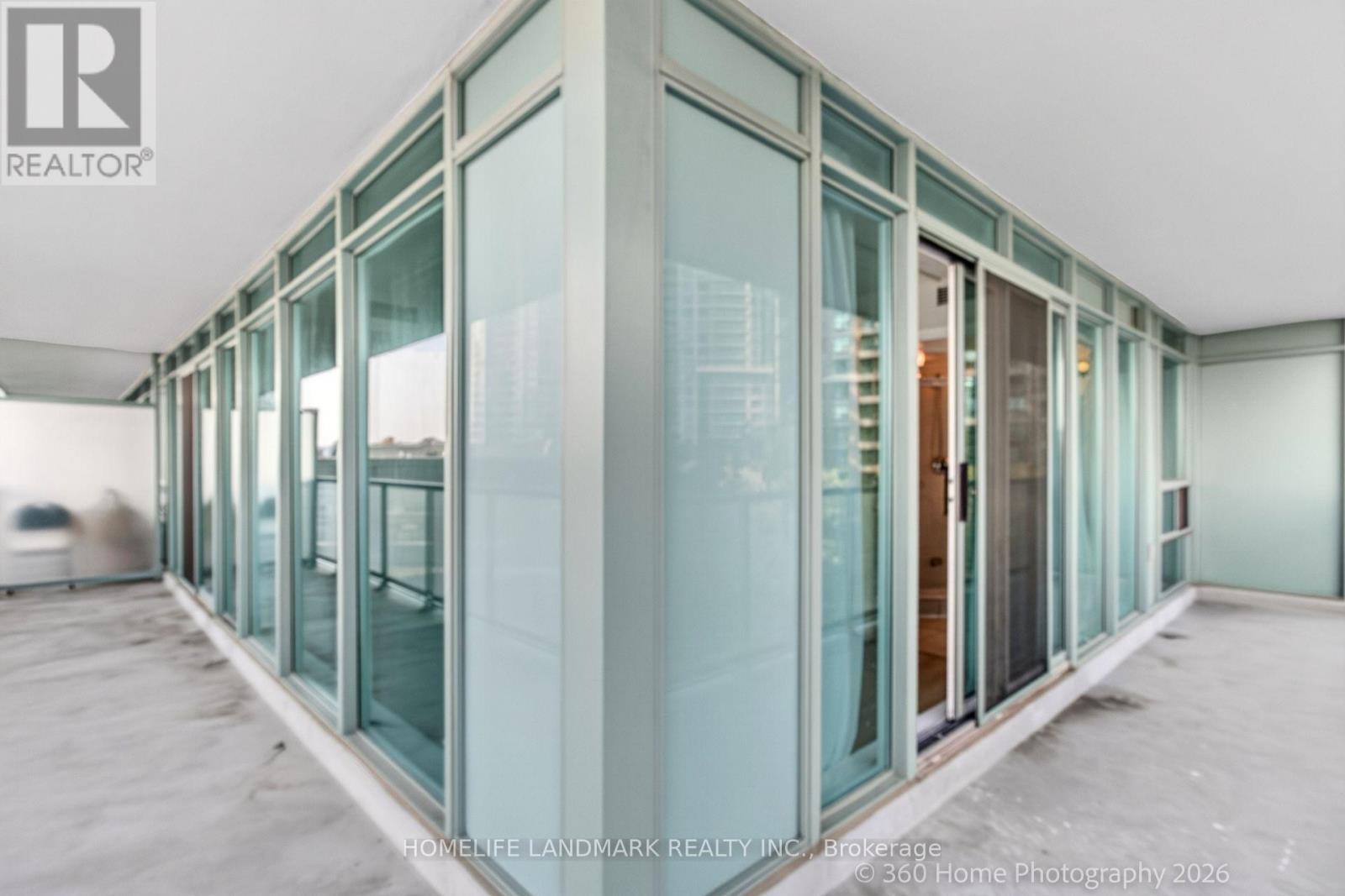 5508 Yonge Street Northeast — photo 28