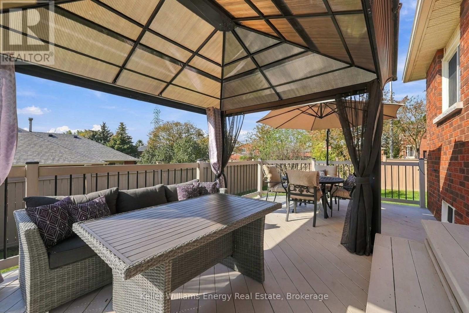 250 Glen Hill Drive, Whitby, ON photo 39