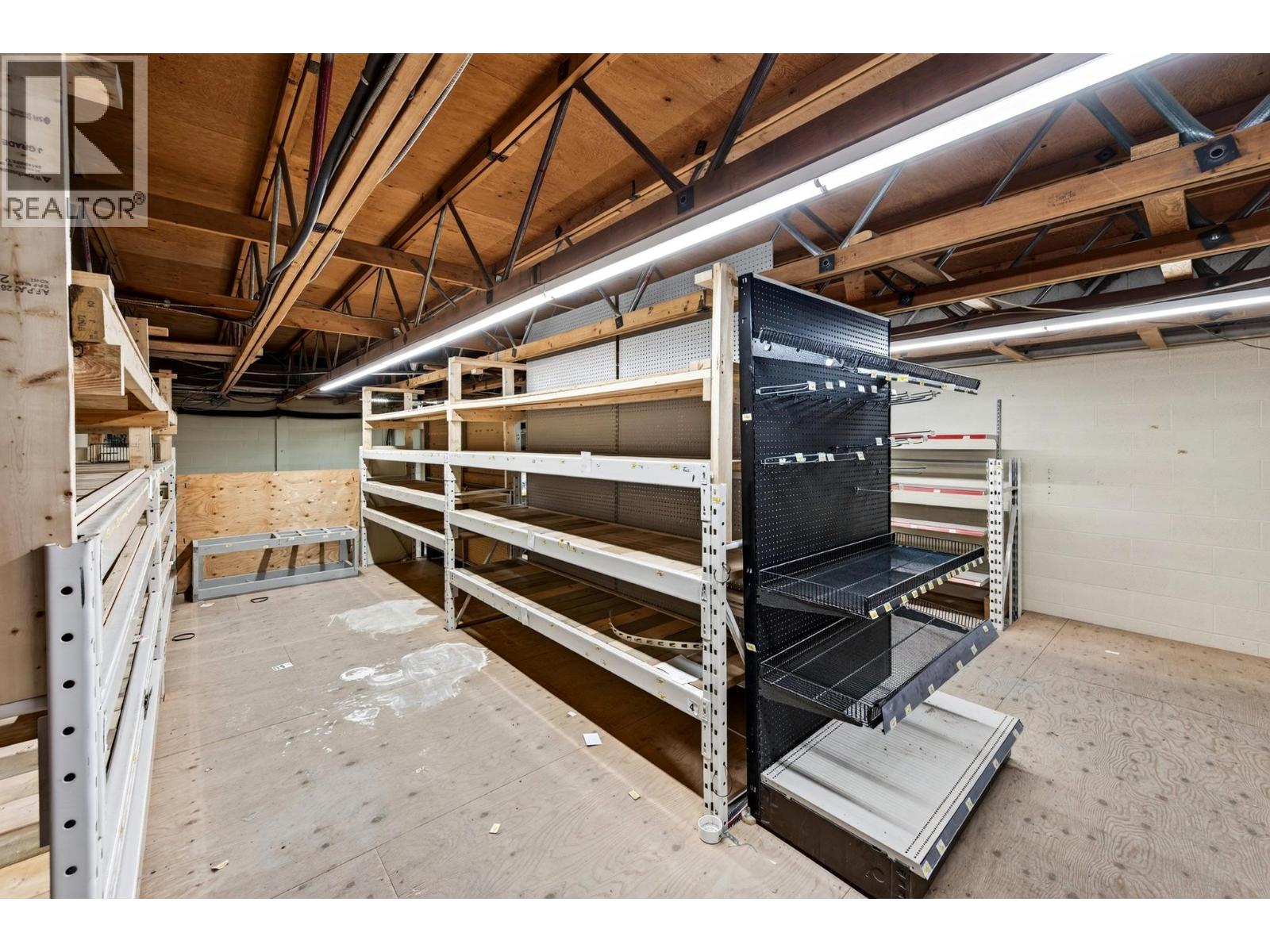  909 11th Avenue South, Golden - Image 1