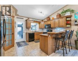 Dining room - 52 Irving Crescent, Red Deer, AB T4R3R9 Photo 8