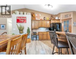 Kitchen - 52 Irving Crescent, Red Deer, AB T4R3R9 Photo 7