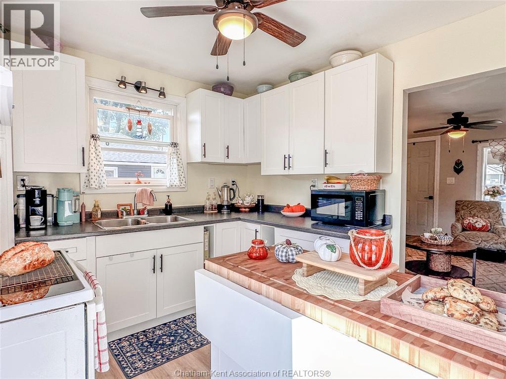 27 Babbitt Street — photo 10